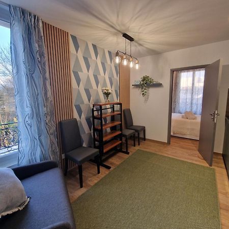 Maison D'Hotes Avec 3 Appartements Et Un Studio Viry-Châtillon 외부 사진