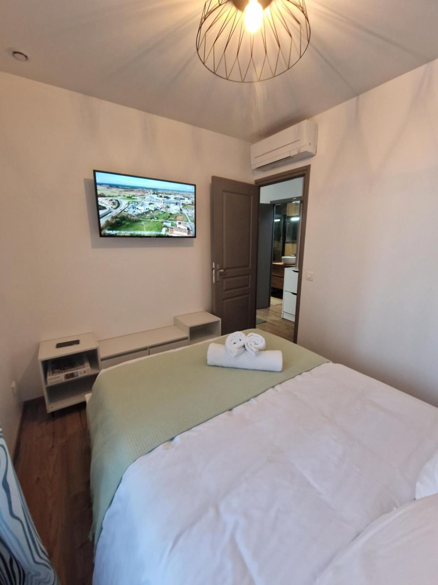 Maison D'Hotes Avec 3 Appartements Et Un Studio Viry-Châtillon 외부 사진